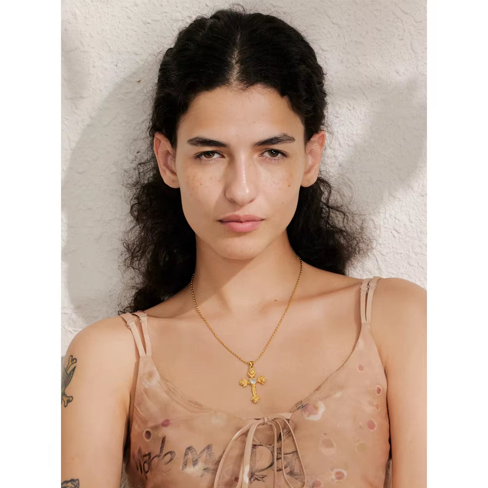 2025 Arrivals Fashion Zircon Rose Flower Cross Pendant Necklace 18K PVD Plated Stainless Steel Aesthetic Golden Jewelry