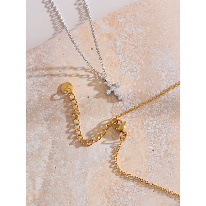 Fashion Chic Cross Shiny Pendant Necklace Cubic Zirconia Exquisite Casting Technology Gold Platinum Plated Jewelry Gift