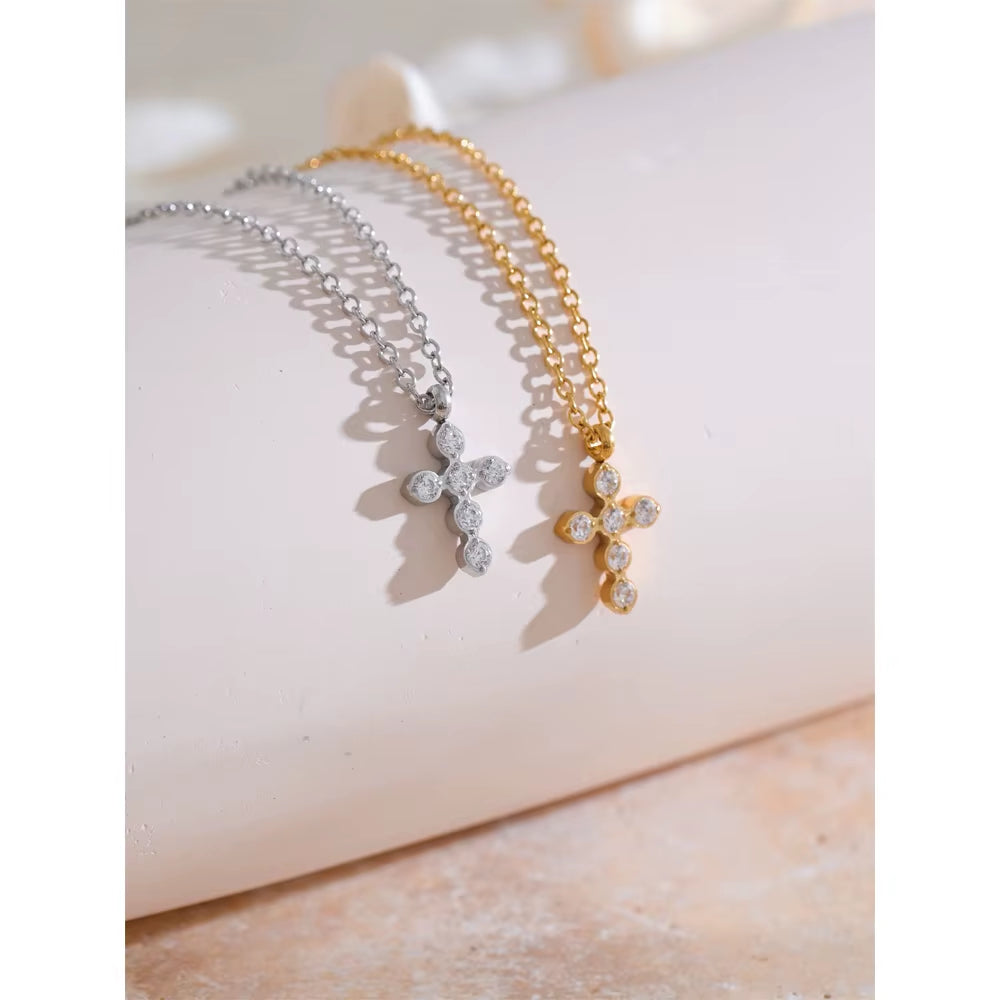 Fashion Chic Cross Shiny Pendant Necklace Cubic Zirconia Exquisite Casting Technology Gold Platinum Plated Jewelry Gift